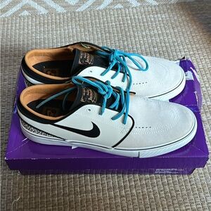 STOCK X CERTIFIED SB I Olympics Electric QS Zoom Janoski OG+ Bright (USED)